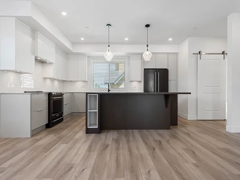 46211 Promontory Rd — Photo 11