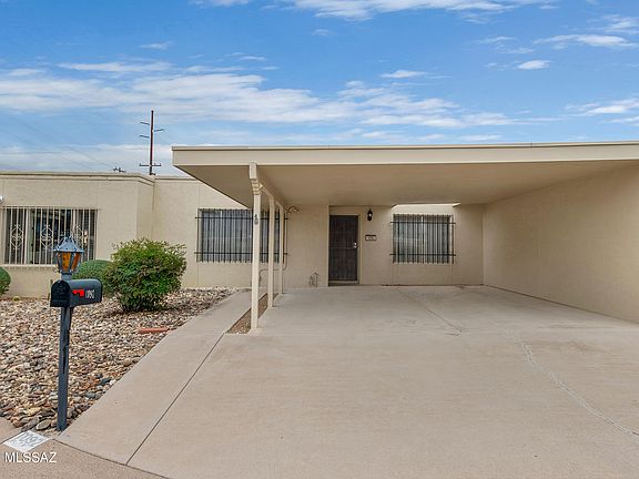 2nd image of 1092 N Caribe Ave