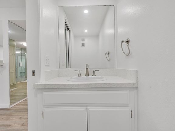 3rd image of 1815 Butler Ave APT 108