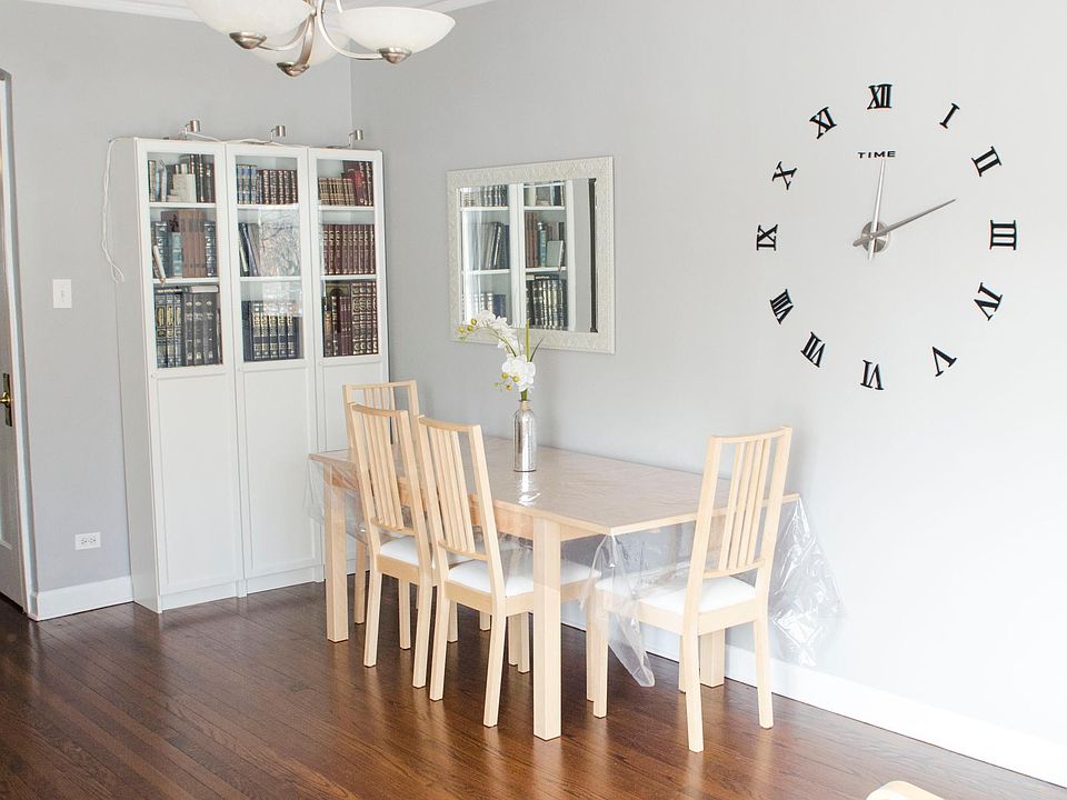1st image of 7016 N Rockwell St APT 1