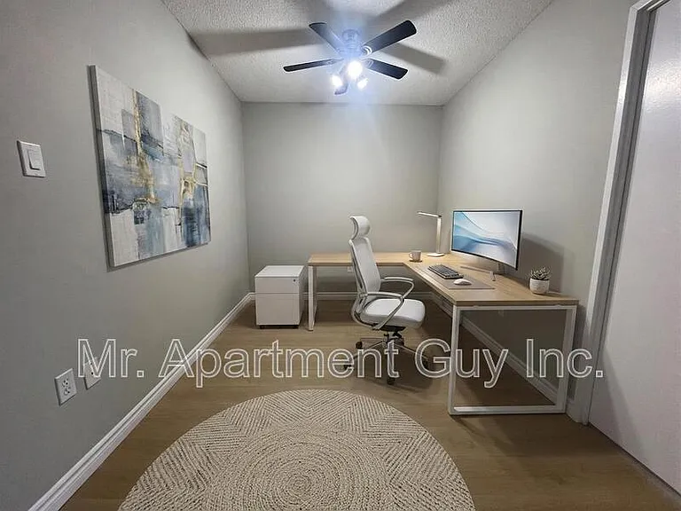 2200 Sherobee Rd #406 — Photo 5