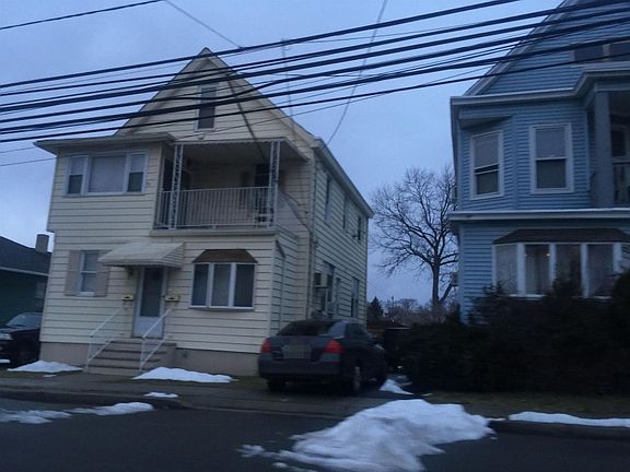 4th image of 350 Delawanna Ave