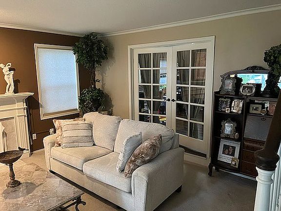 Living room (1)