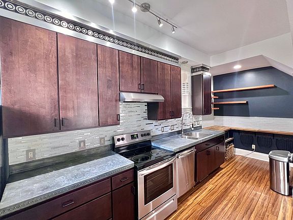 5th image of 4250 Fergus St