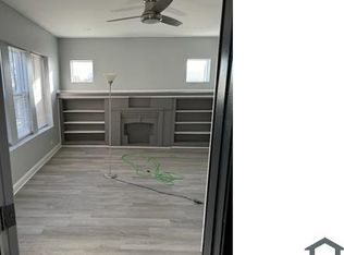 843 W Marquette Rd #2, Chicago, IL 60621