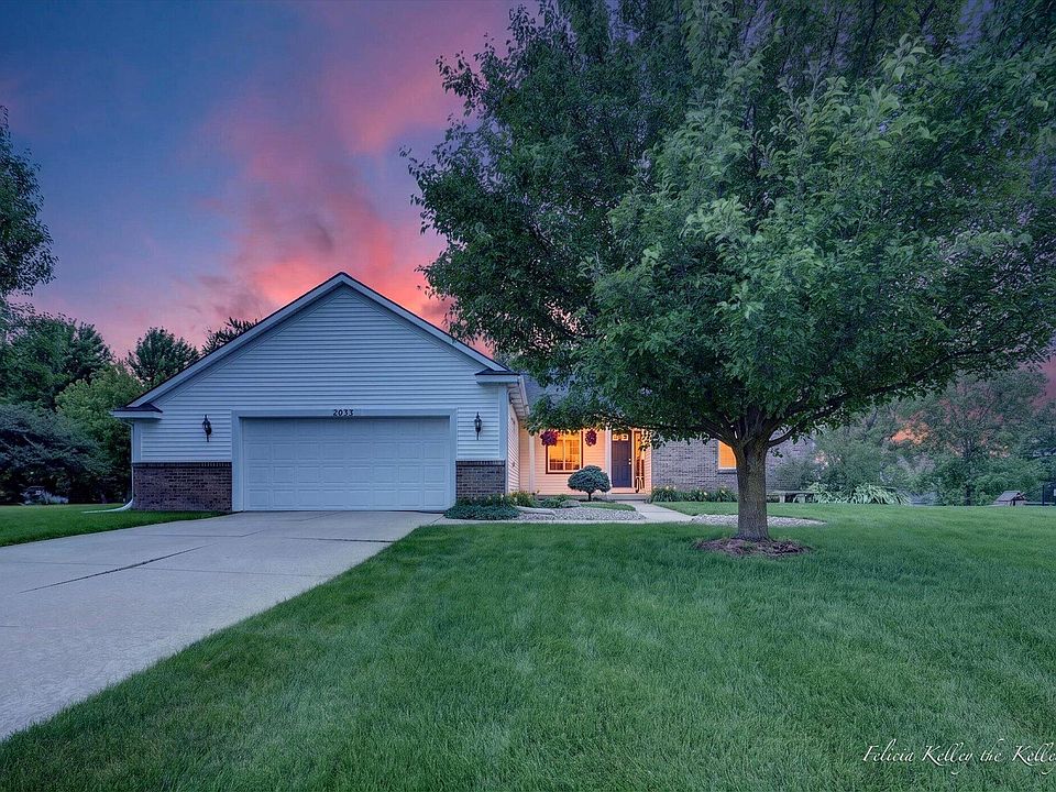 1st image of 2033 Orchard Ridge Dr NW