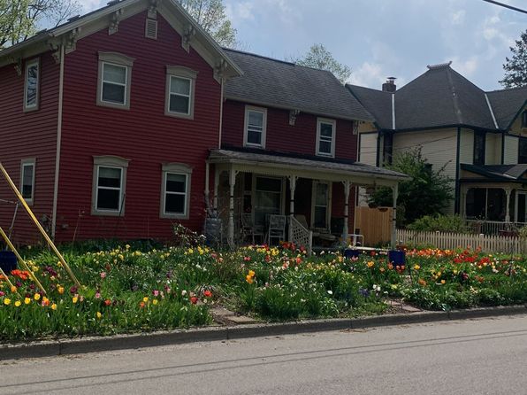 306 W Logan St