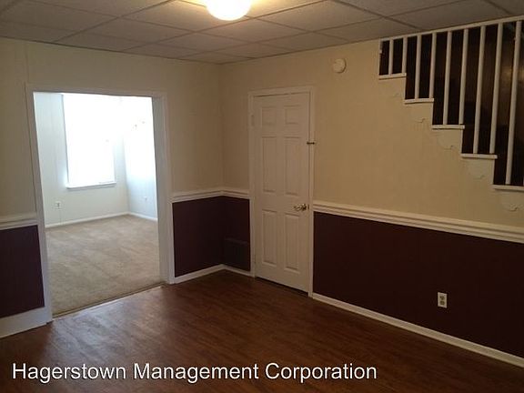 5th image of 114 E Wilson Blvd