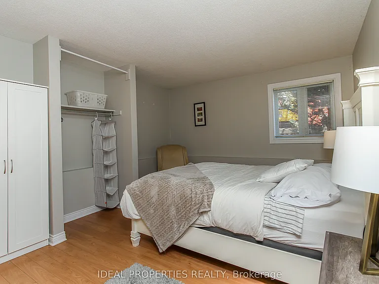 276 Carruthers Ave #A — Photo 13