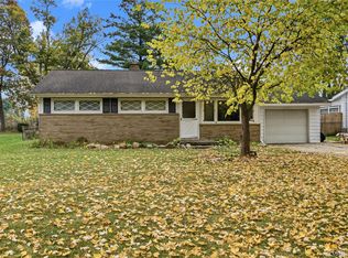 3405 Hammerberg Rd, Flint, MI 48507