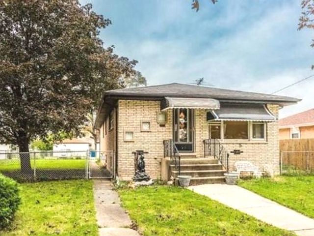 1st image of 310 45th Ave