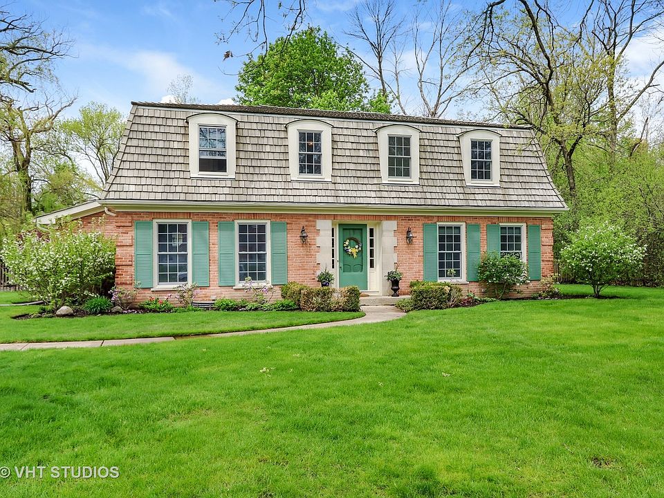 1st image of 586 Meadowood Dr
