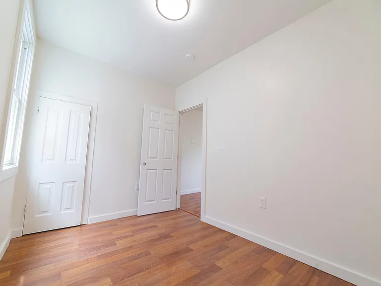 6021 Pear Ave #B — Photo 8