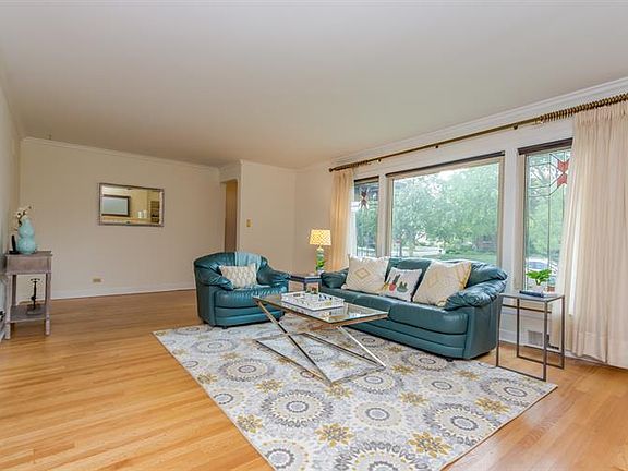 5th image of 1106 Edmer Ave