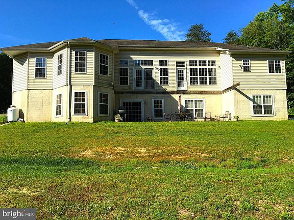 2nd image of 4346 Mountain Rd