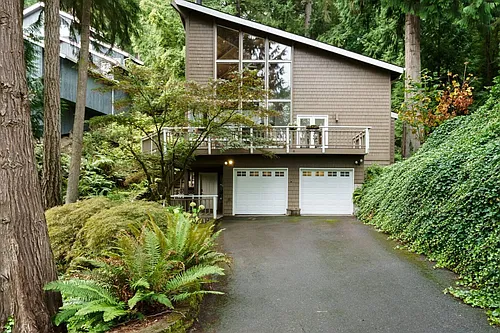 2041 W Lake Sammamish Pkwy SE Photo 1