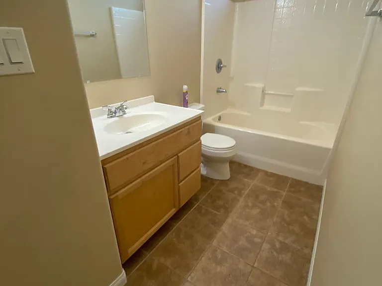 8161 Hemlock Ave — Photo 10