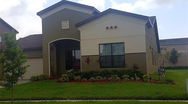 1st image of 921 La Terraza Ln