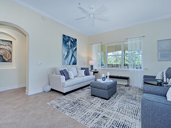 3rd image of 2817 Tiburon Blvd E APT 103