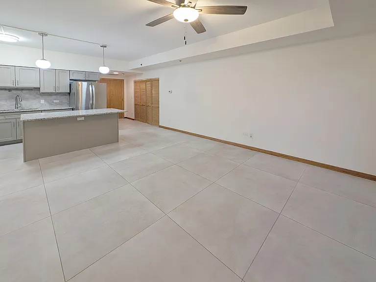 2322 S Canal St #504 — Photo 3