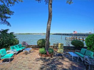 1208 N Fairwater Dr, Norfolk, VA 23508