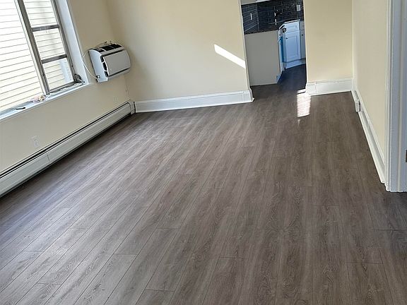 4th image of 547 Avenue A Floor 2
