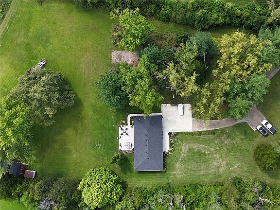 5th image of 4634 Clayton Rd