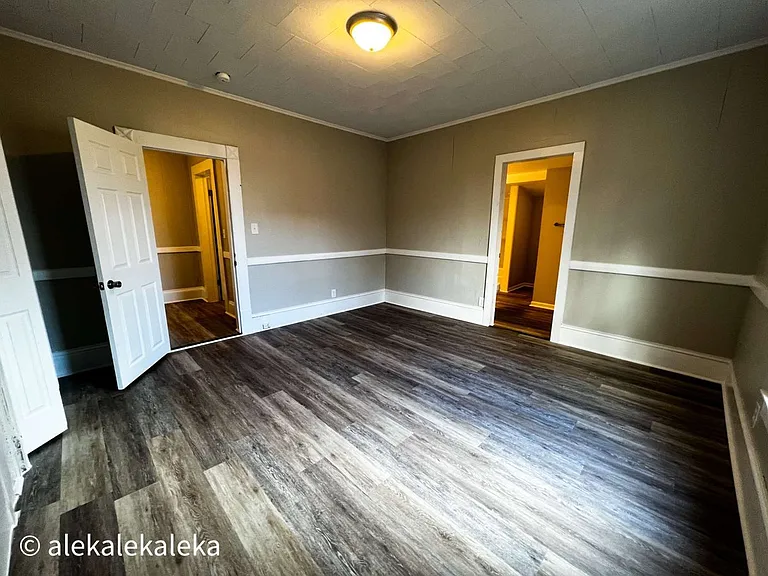 1113 W Webb Ave — Photo 7