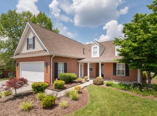 7002 Winter Oaks Way, Knoxville, TN 37918