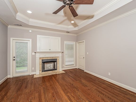 3rd image of 475 Earl Owens Dr