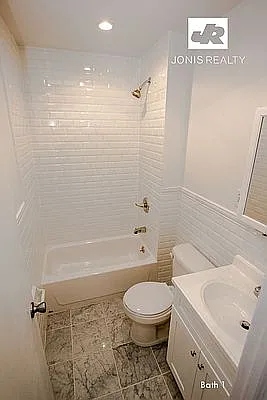 Rented by Jonis Realty | media 8