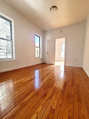 Rented by Taichi Fudosan | media 9