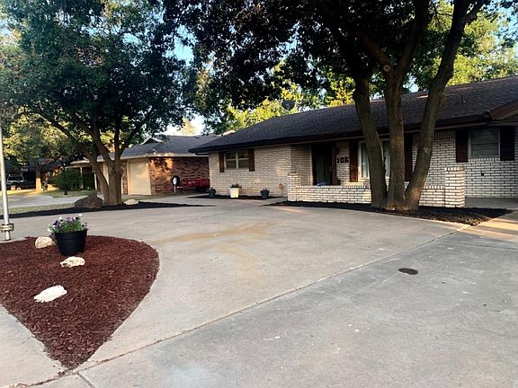 2nd image of 106 Sandalwood Ln