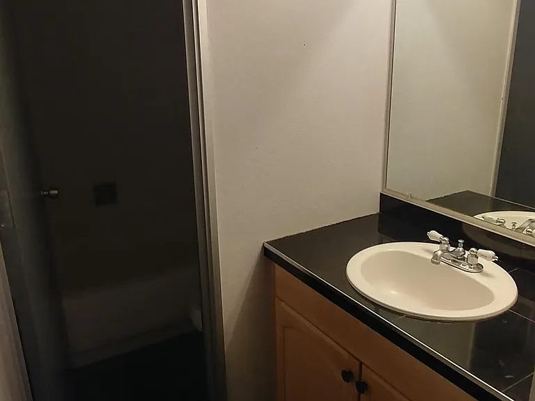 1433 N Williams St #7 — Photo 12