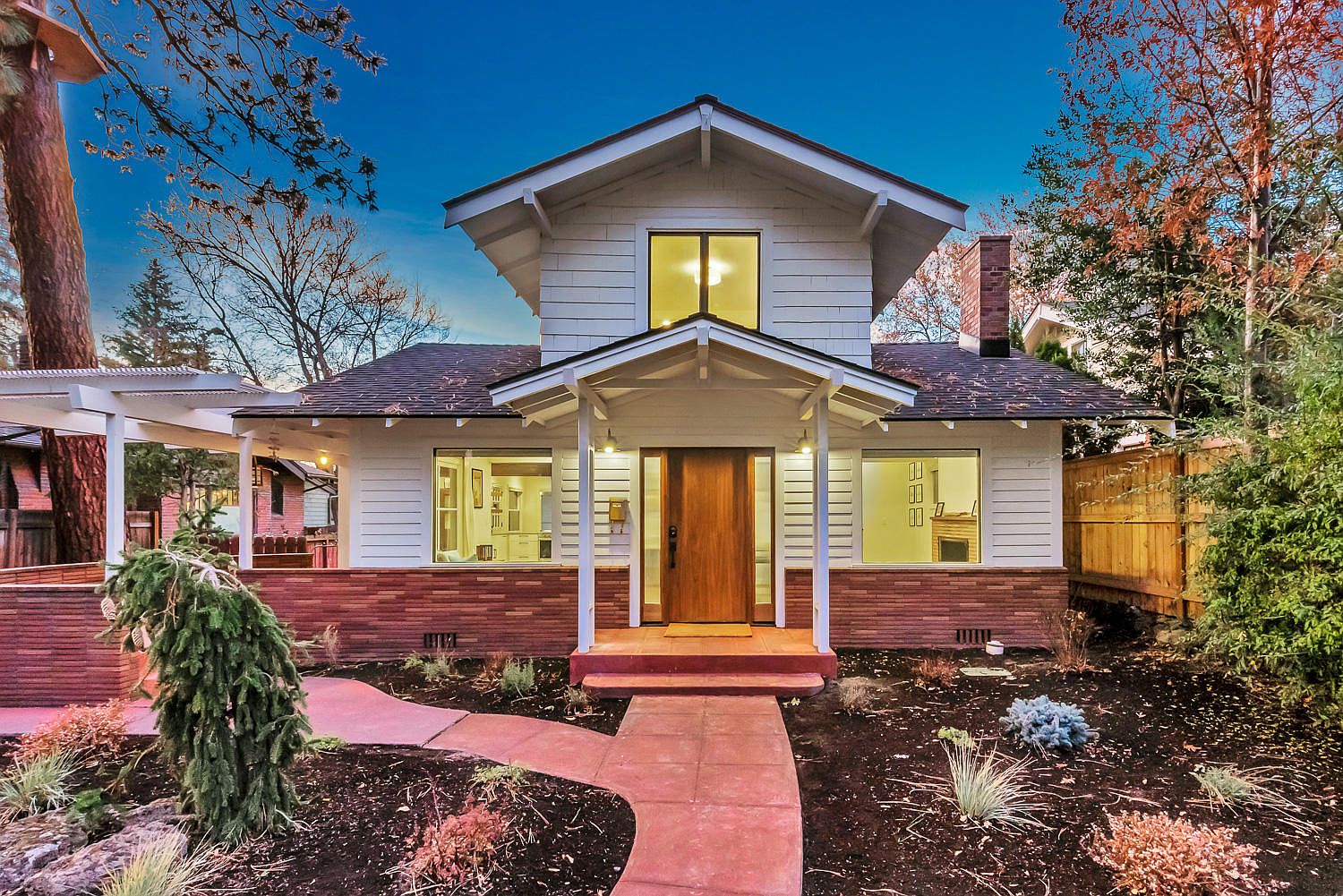 419 Nw Congress St Bend Or 97703 Mls 220119952 Zillow