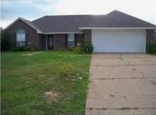 570 Eaglewood Dr, Florence, MS 39073
