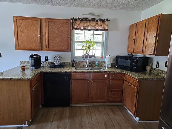 3rd image of 1031 Natures Cove Rd