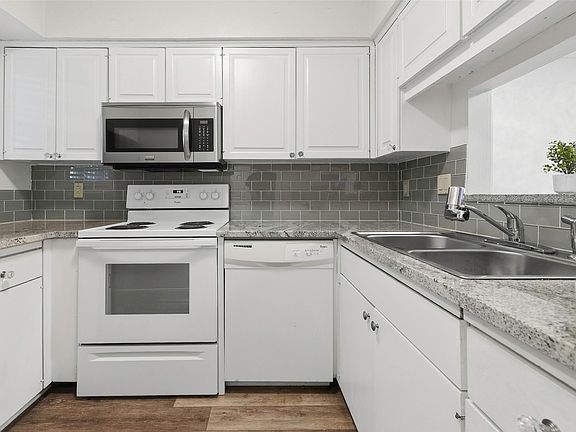 3rd image of 1205 Roaring Springs Rd #1205