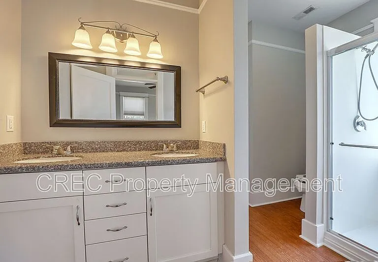 831 Rutledge Ave — Photo 10