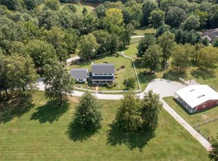 7456 Pin Oak Rd, Edwardsville, IL 62025