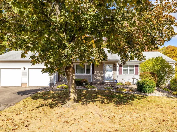 24 Applewood Lane, Rocky Hill, CT 06067