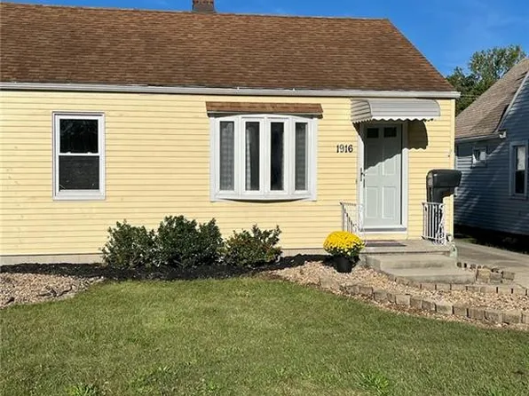 1916 Glenross Pl, Northwood, OH 43619