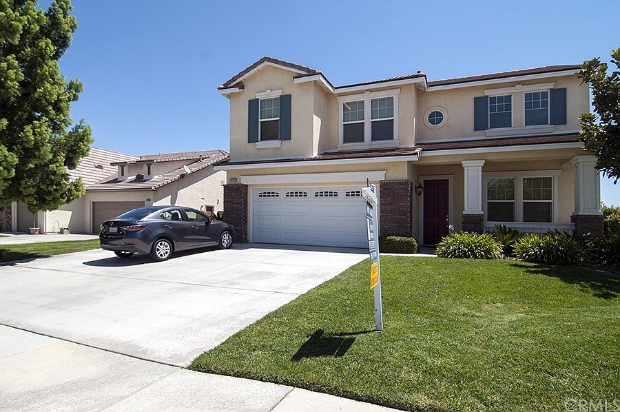 2nd image of 8262 Yarrow Ln