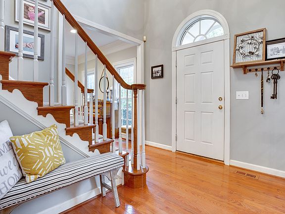 5th image of 13088 Brookmead Dr
