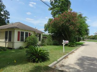 5715 Enid St, Houston, TX 77009