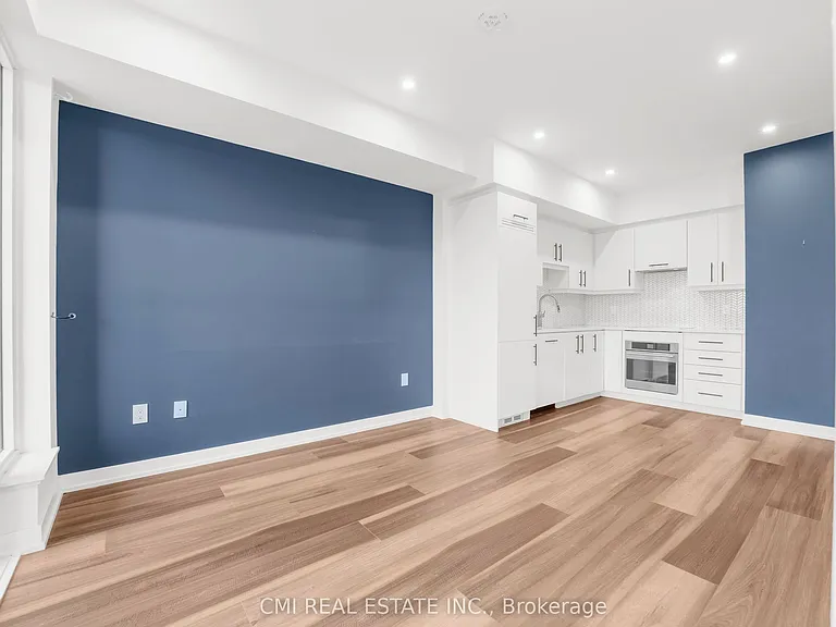 5 Wellington St S #411 — Photo 9