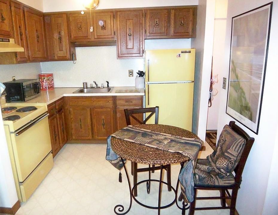 2nd image of 45 Hussa St APT 3