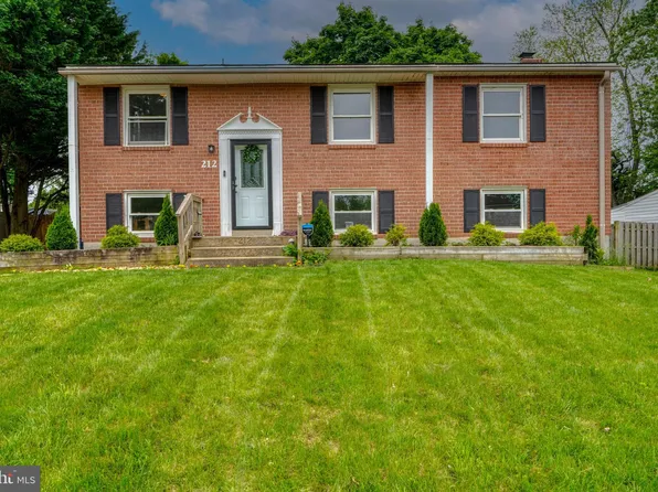 212 Sacred Heart Ln, Reisterstown, MD 21136