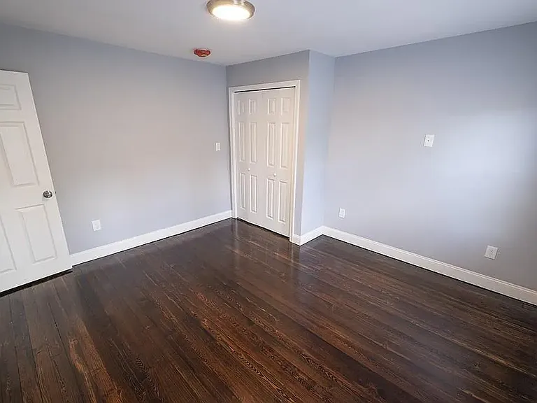 981 Hancock St #2 — Photo 8