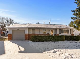 6054 Burnley Sq E, Columbus, OH 43229